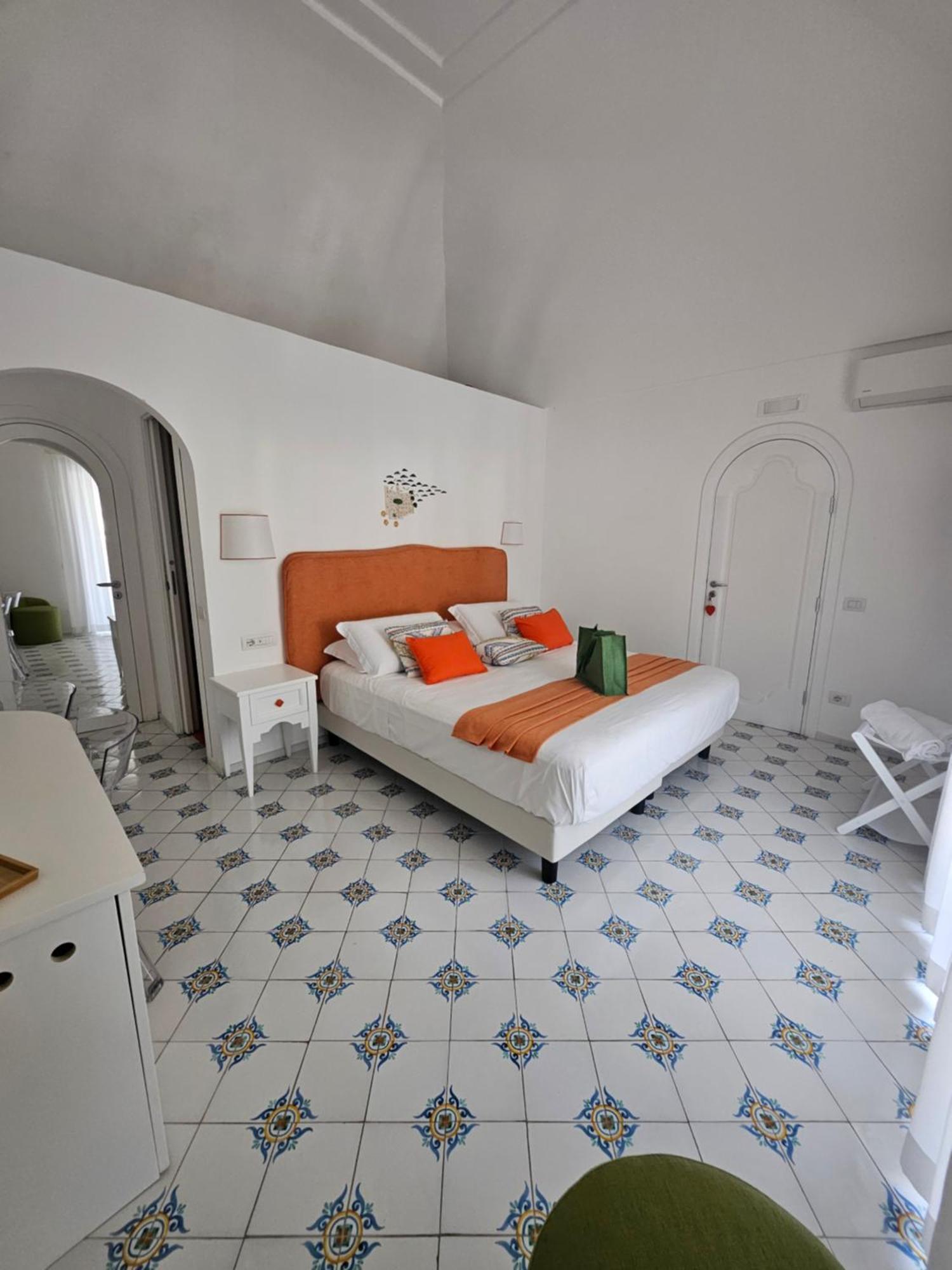 Casa Mandara B&B โปซิตาโน ภายนอก รูปภาพ